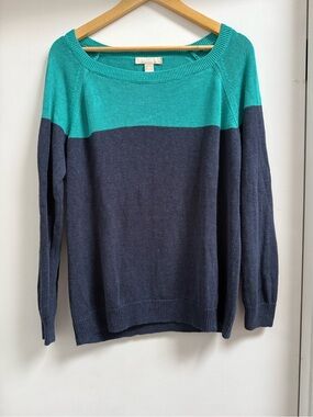 Banana Republic Women’s Colorblock Crewneck Sweater in Teal and Navy